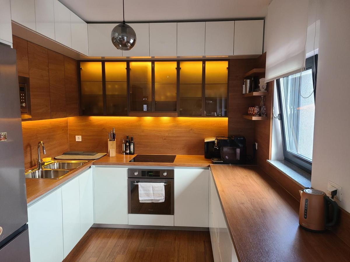 Modern 4-Star Luxury Apt - Wfh Ready, Free Parking Zagreb Eksteriør bilde