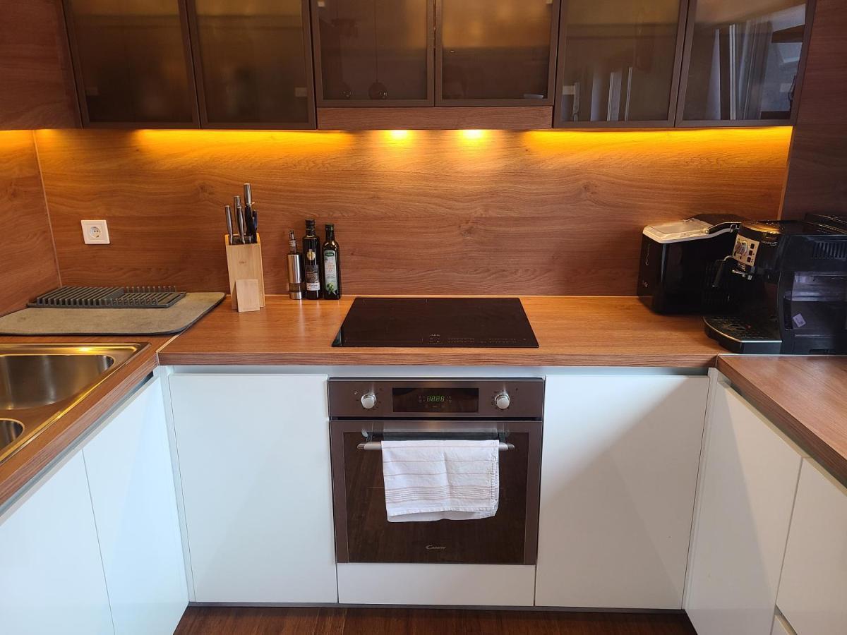 Modern 4-Star Luxury Apt - Wfh Ready, Free Parking Zagreb Eksteriør bilde